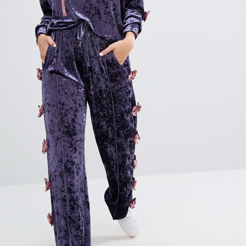 Lazy Oaf Relaxed Sweatpants With Bow Side Detail In Luxe Velvet Co-Ord Small
